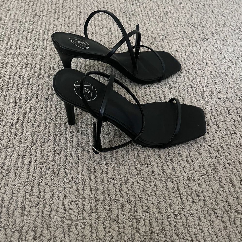 missguided heels NWT black 8